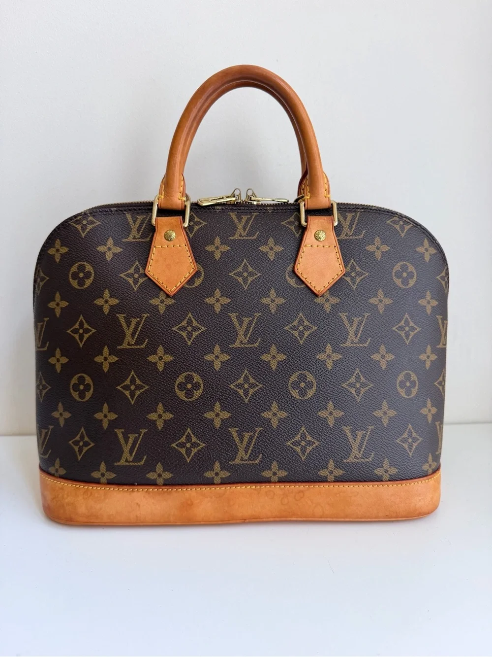 Authentic Louis Vuitton Monogram Alma PM Satchel Handbag